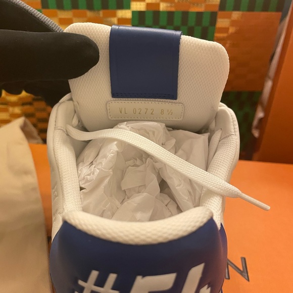 White and Blue Virgil Obloh Louis Vuitton - Picture 2 of 9